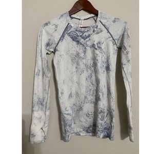 Used Lululemon Swiftly Tech Top Size 4 Tie Dye